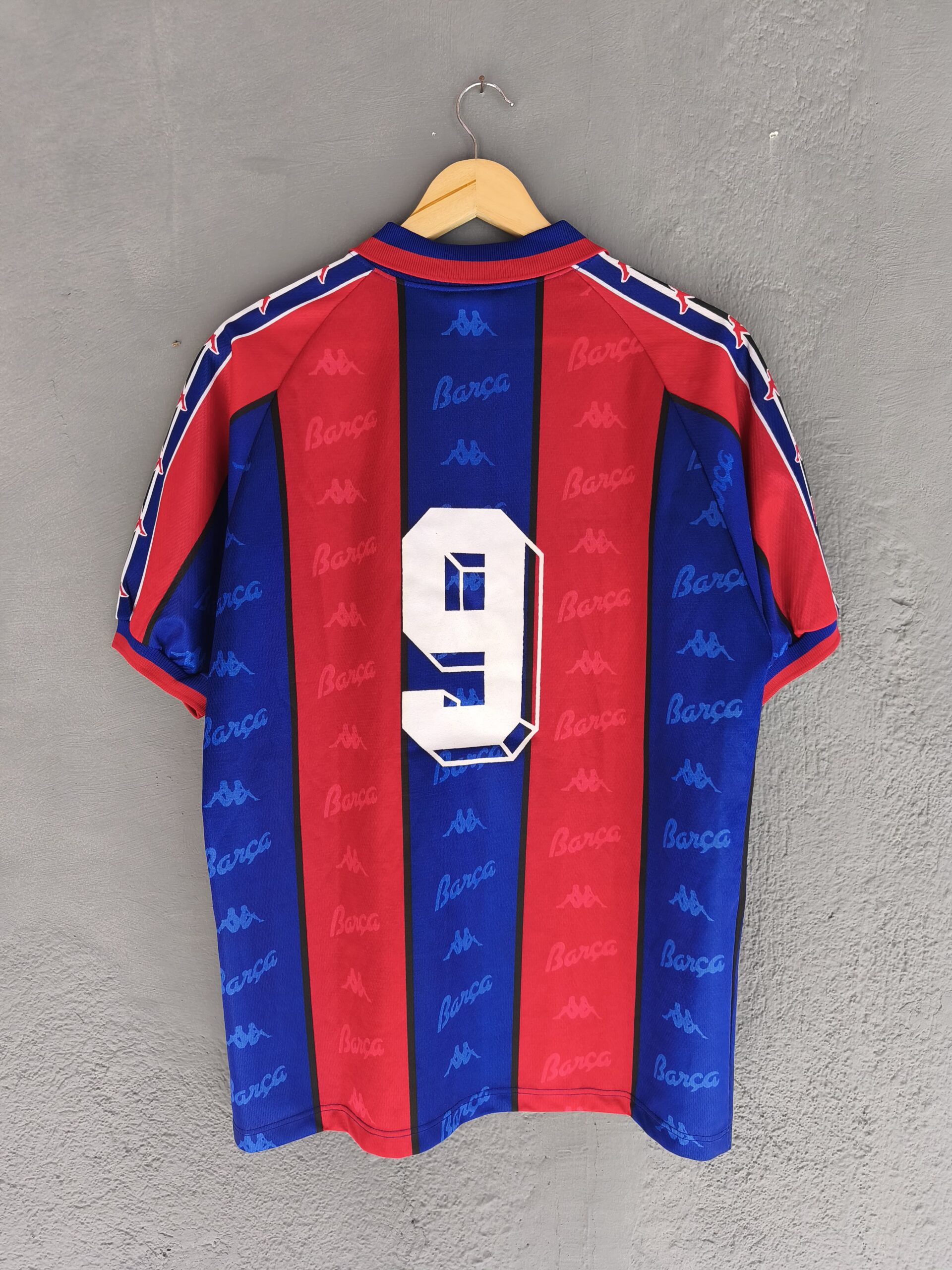 barcelona-1995-97-home-9-back
